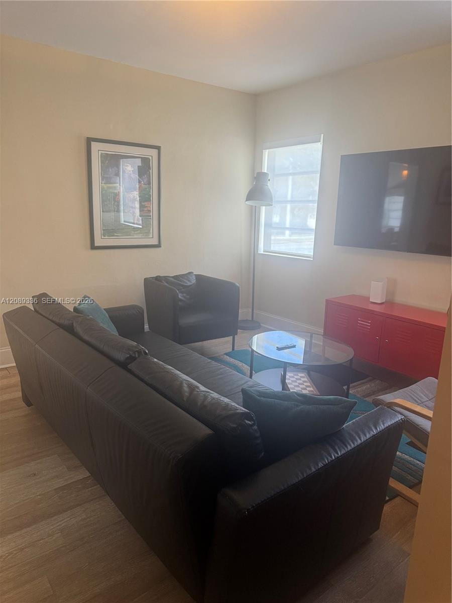 A12089336 Property Photo 11