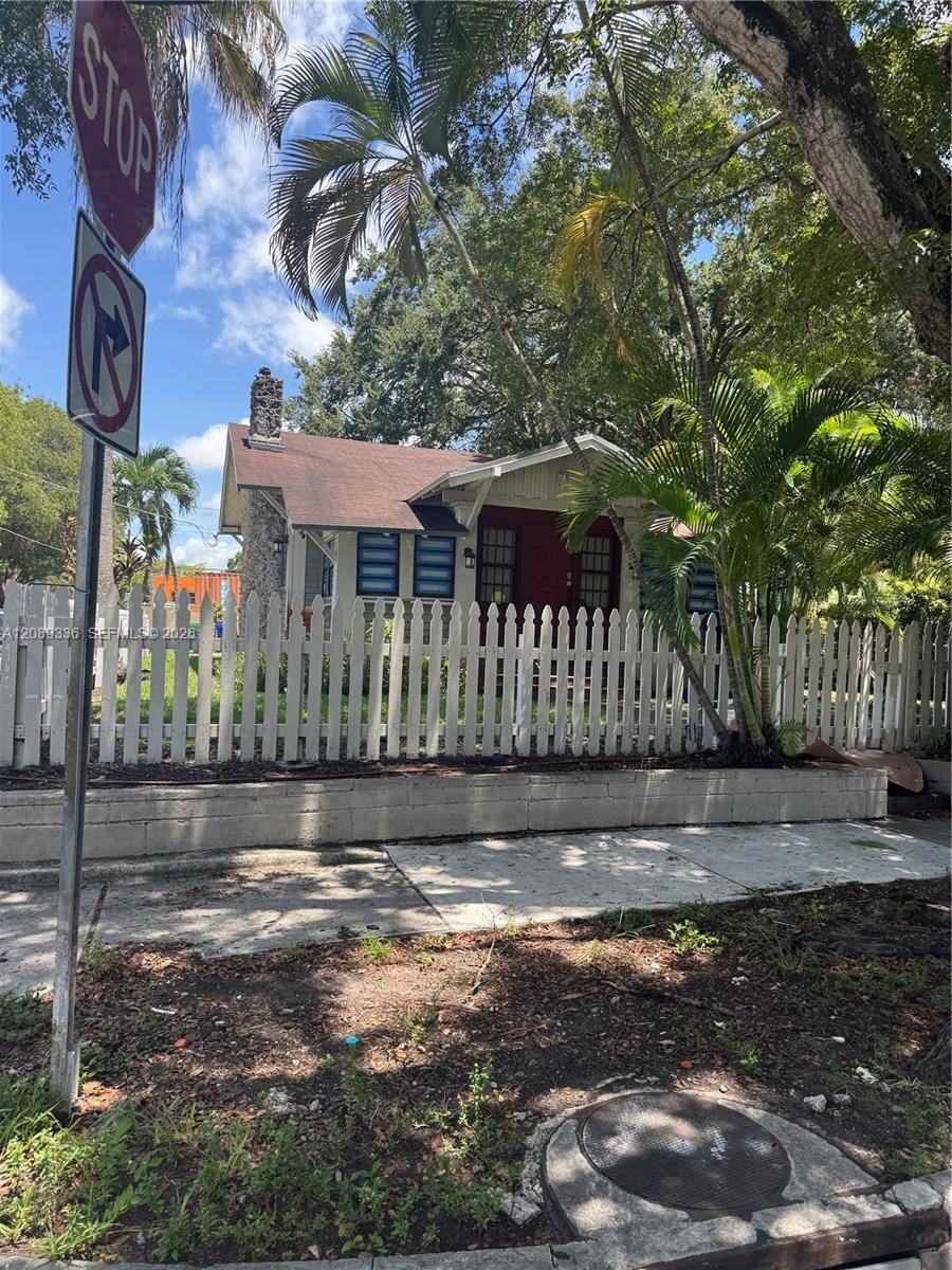 A12089336 Property Photo 22