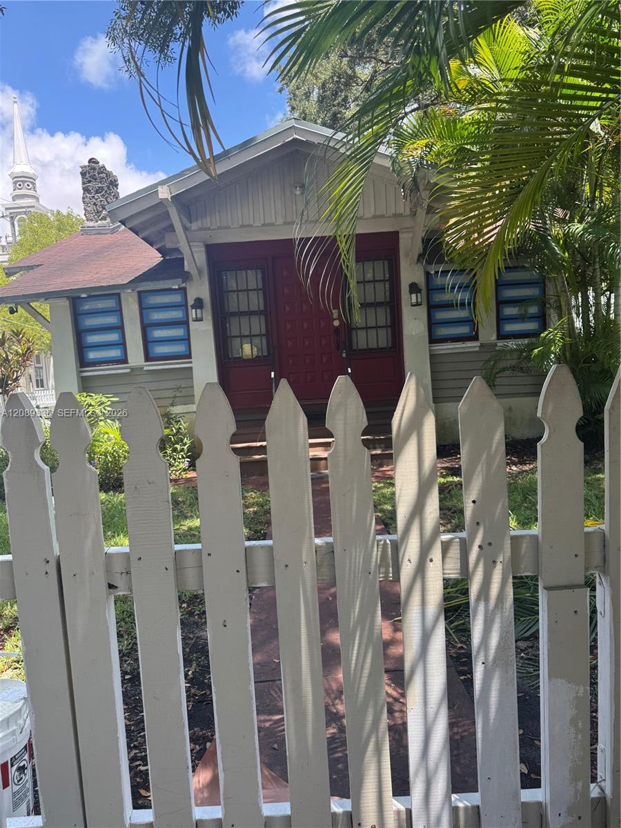 A12089336 Property Photo 23