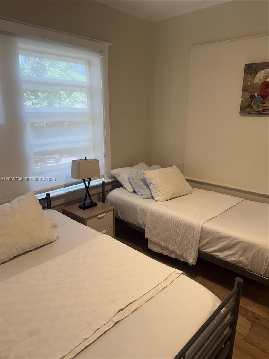 A12089336 Property Photo 26