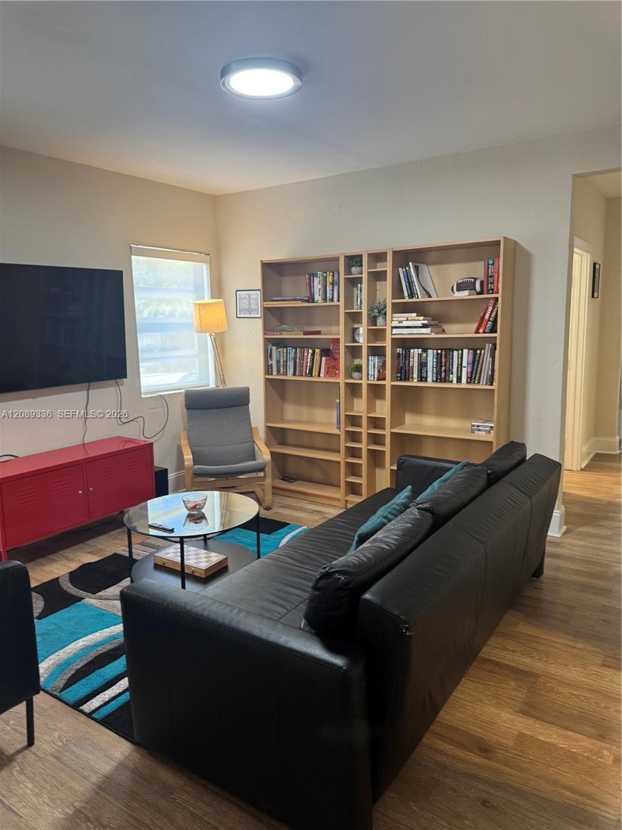 A12089336 Property Photo 28