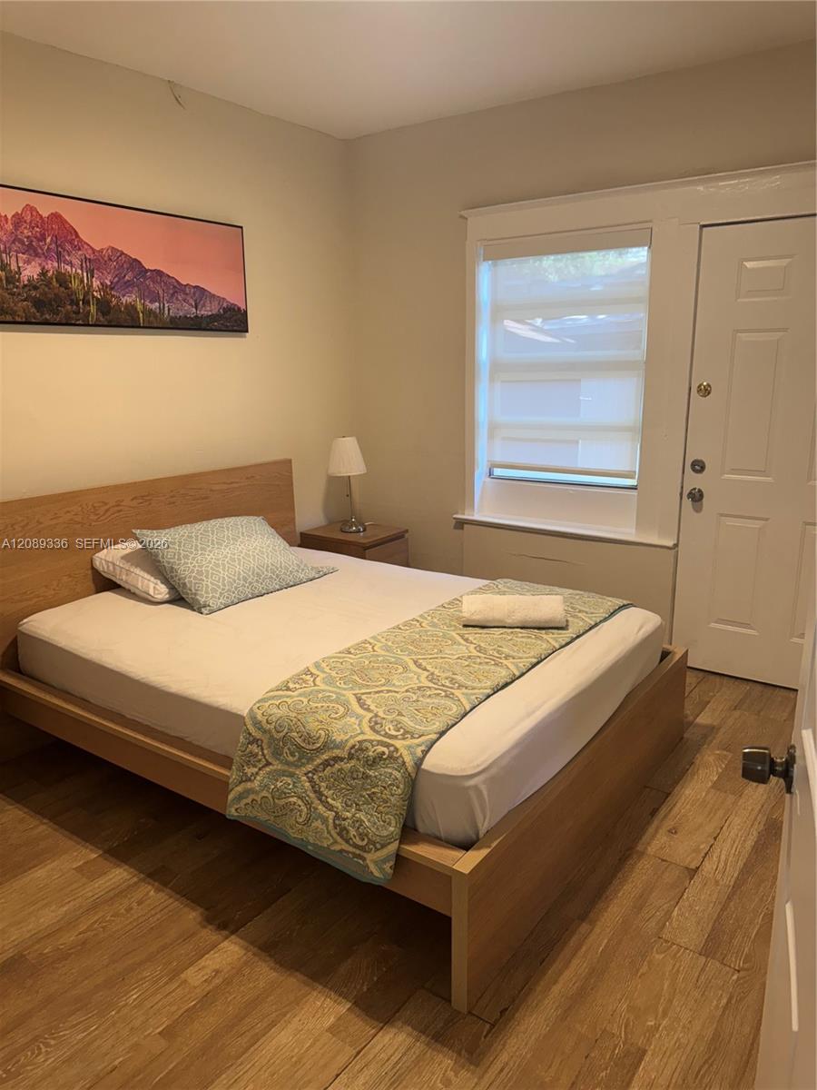 A12089336 Property Photo 34