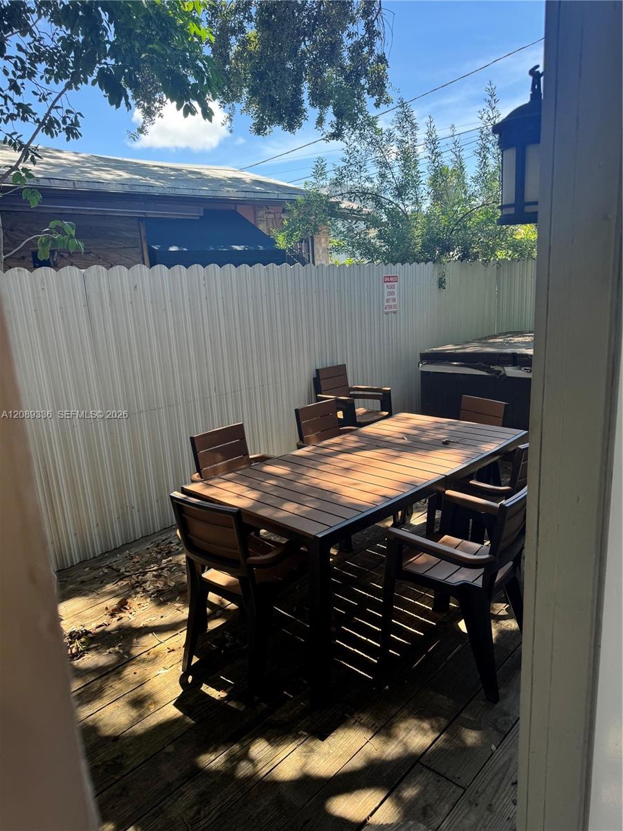 A12089336 Property Photo 36