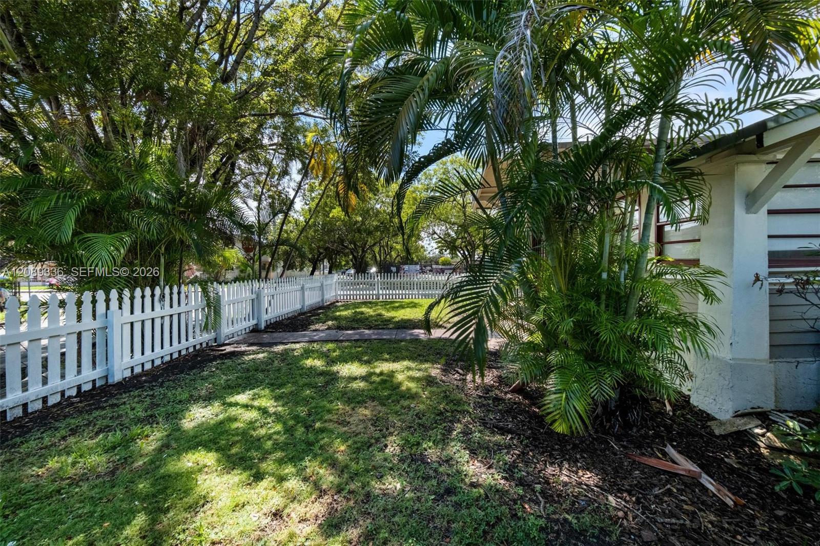 A12089336 Property Photo 62