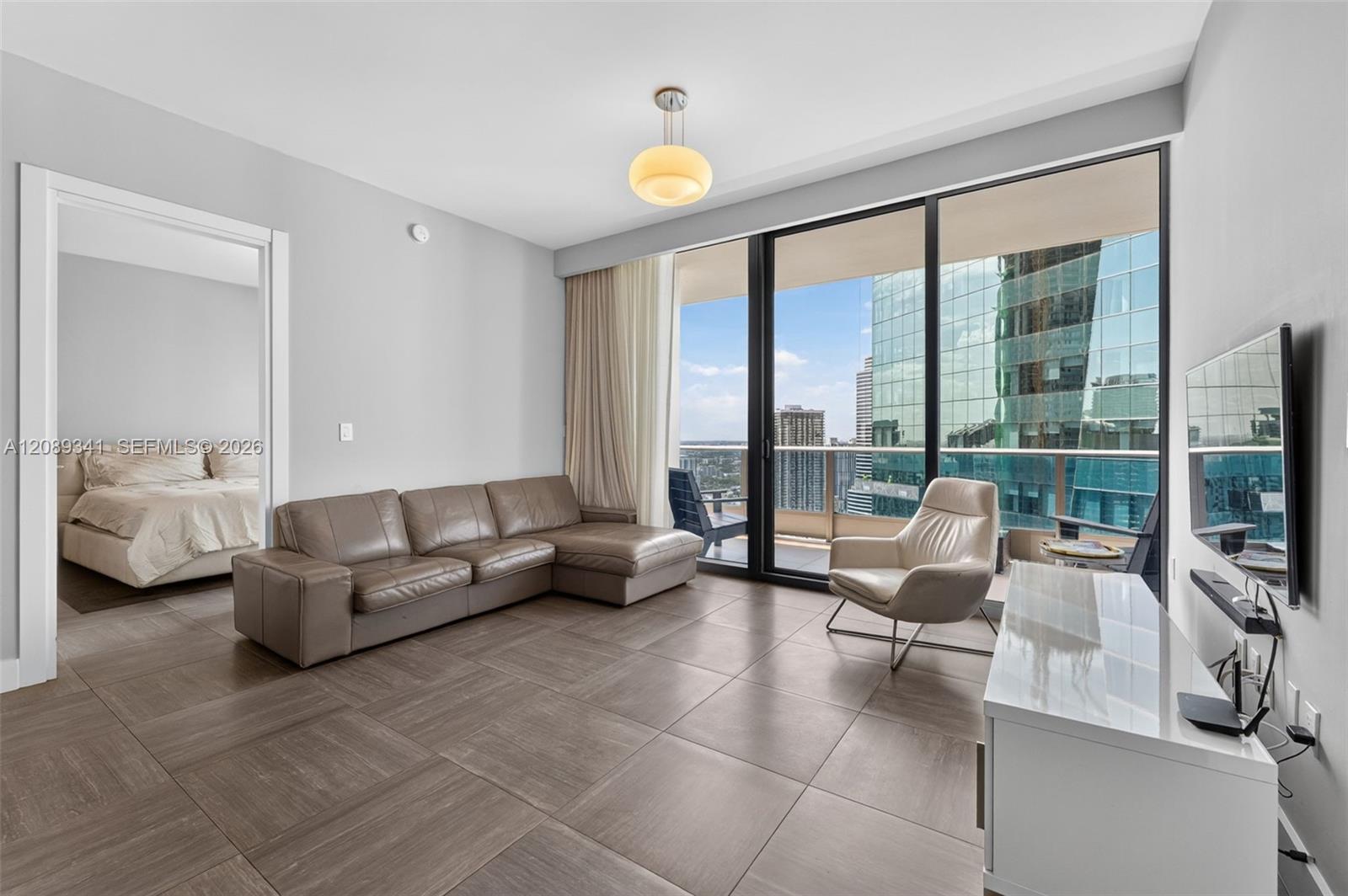 200 Biscayne Boulevard Way 4711 Property Photo 2