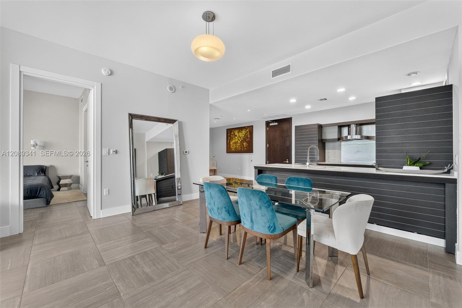 200 Biscayne Boulevard Way 4711 Property Photo 4