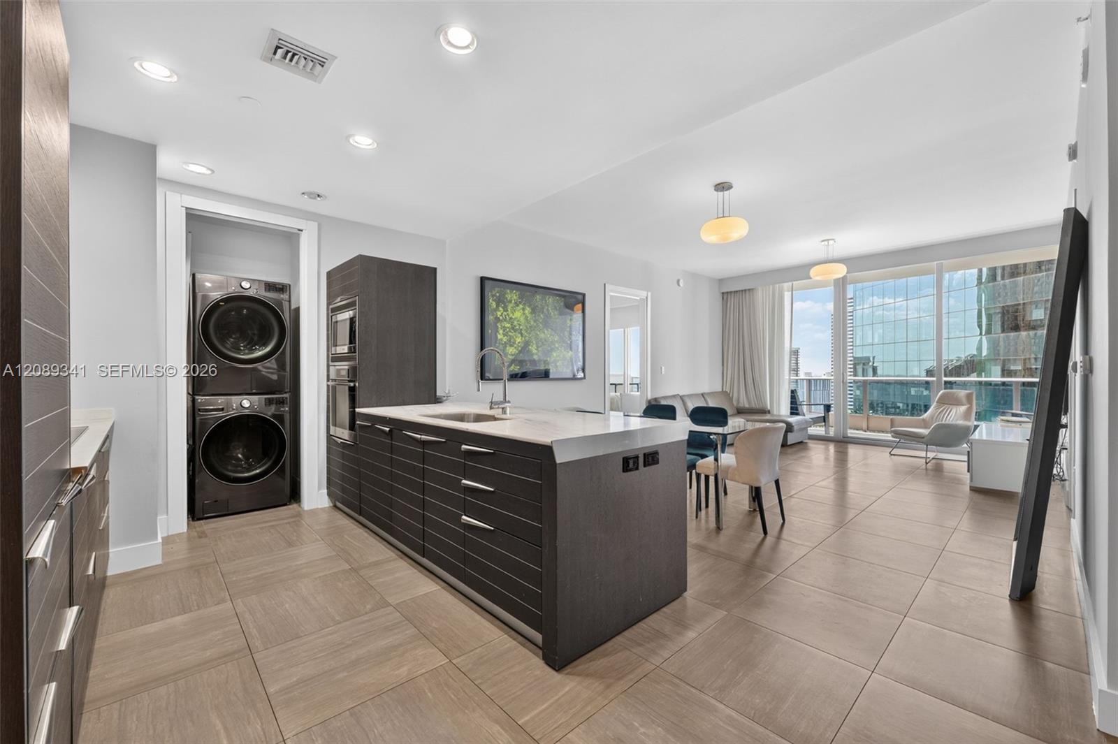 200 Biscayne Boulevard Way 4711 Property Photo 5