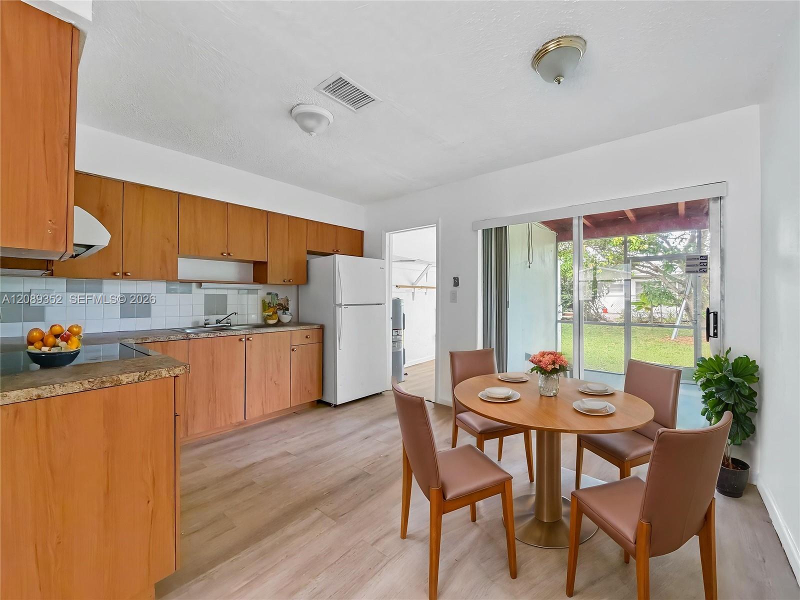 A12089352 Property Photo 5