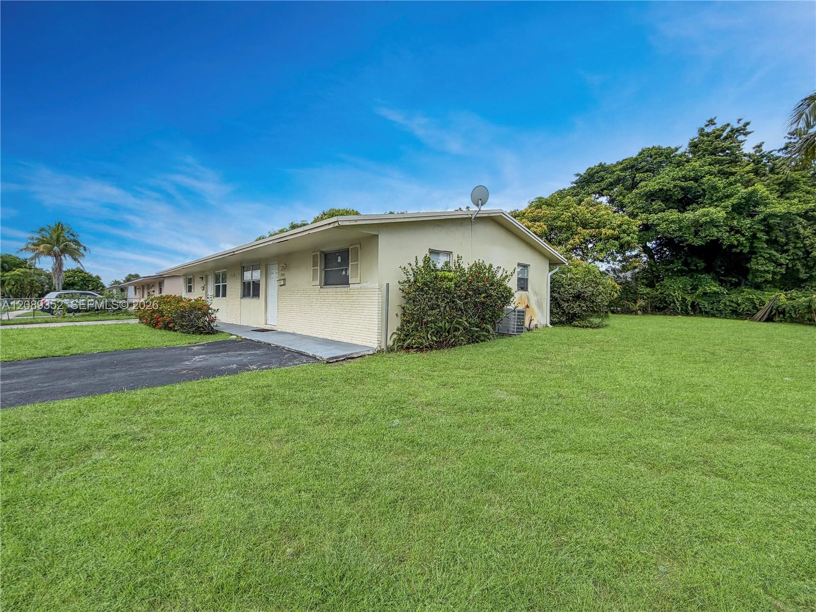 A12089352 Property Photo 18