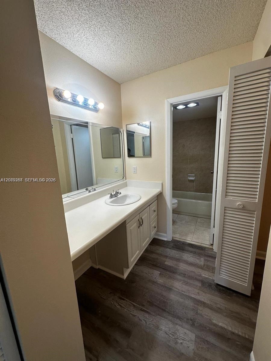 A12089357 Property Photo 10