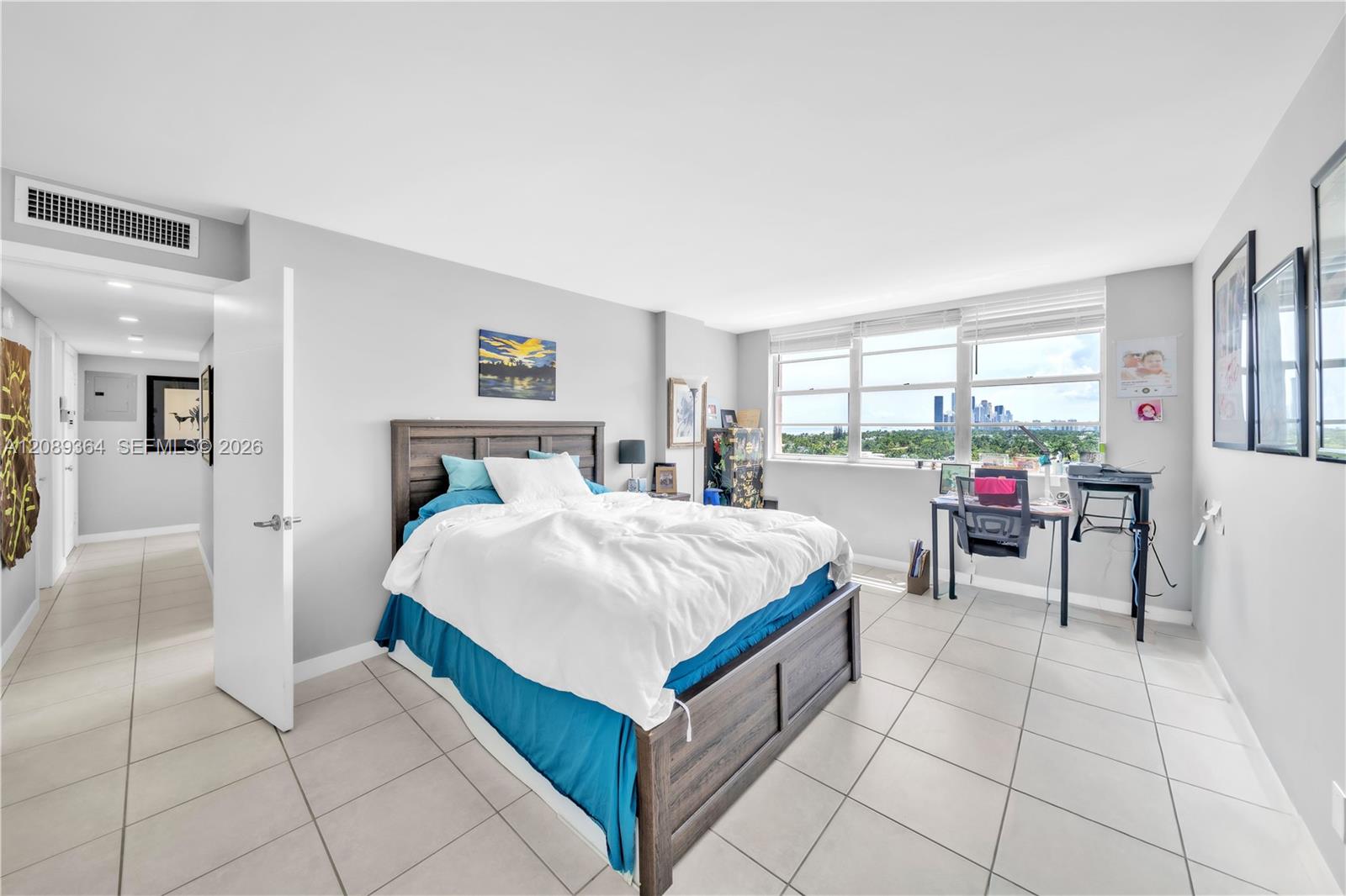 3161 S Ocean Drive 1106 Property Photo 12