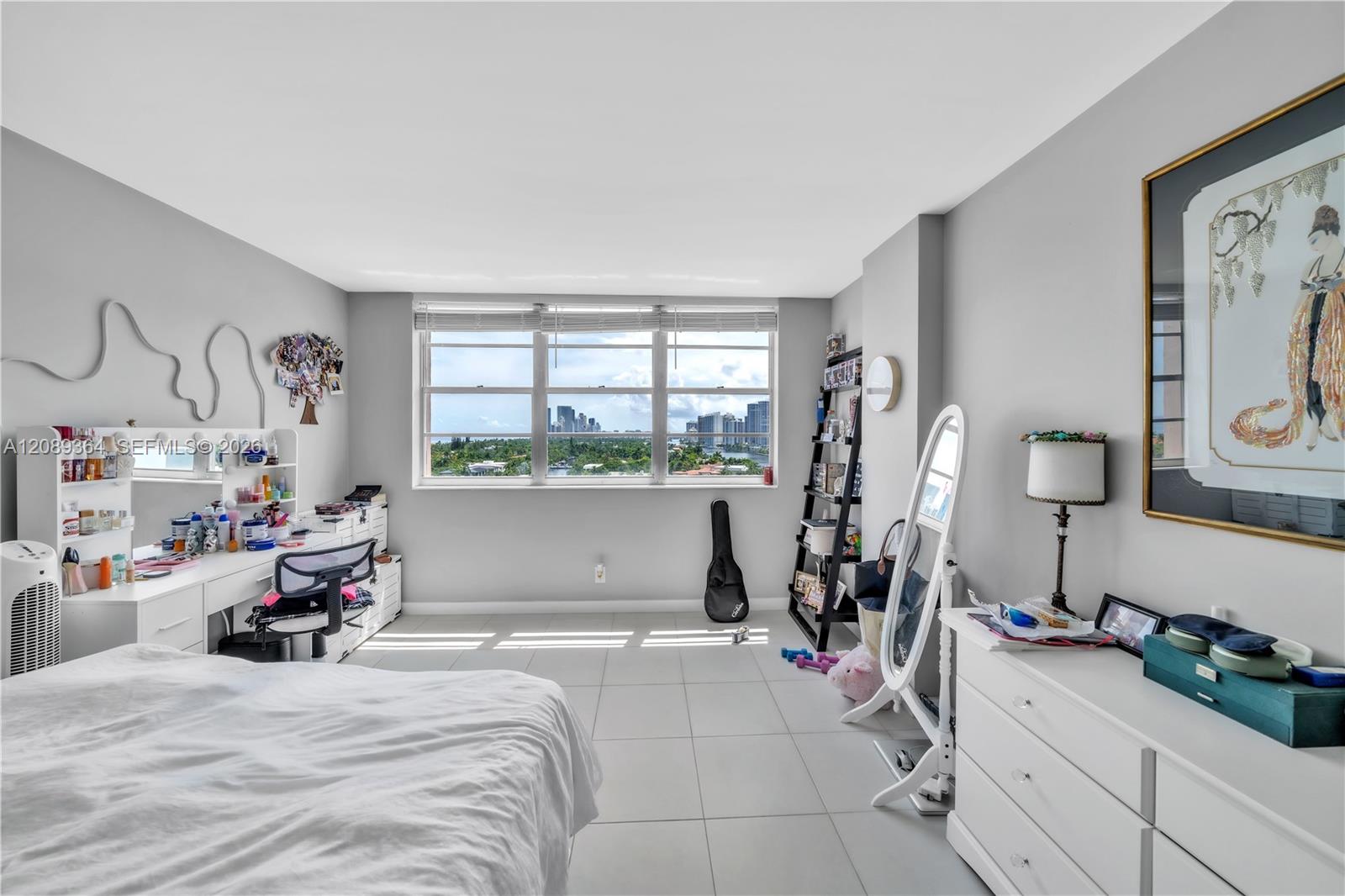 3161 S Ocean Drive 1106 Property Photo 25