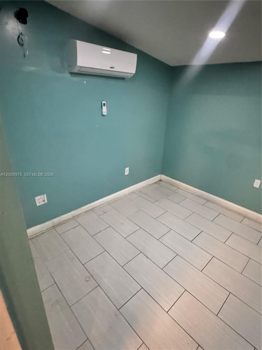 4950 S Orange Blossom Trail Property Photo 43