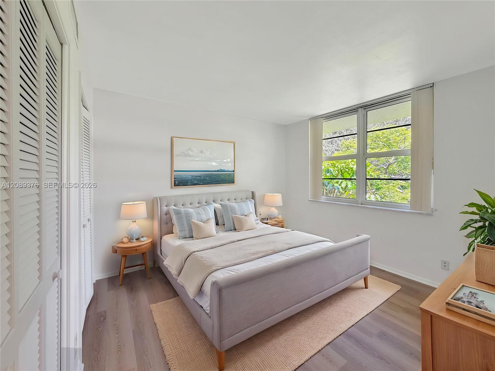 A12089376 Property Photo 4