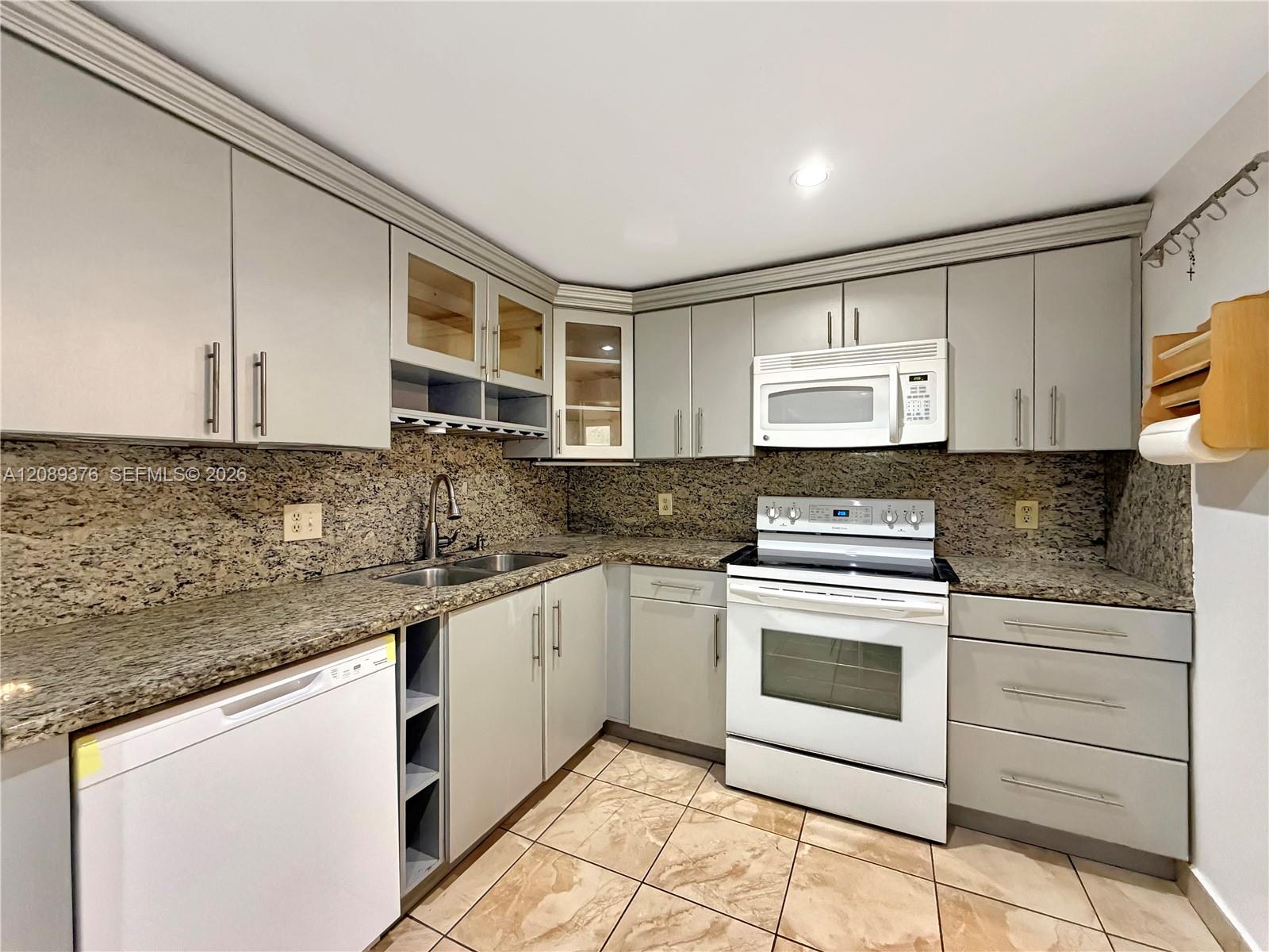 A12089376 Property Photo 11