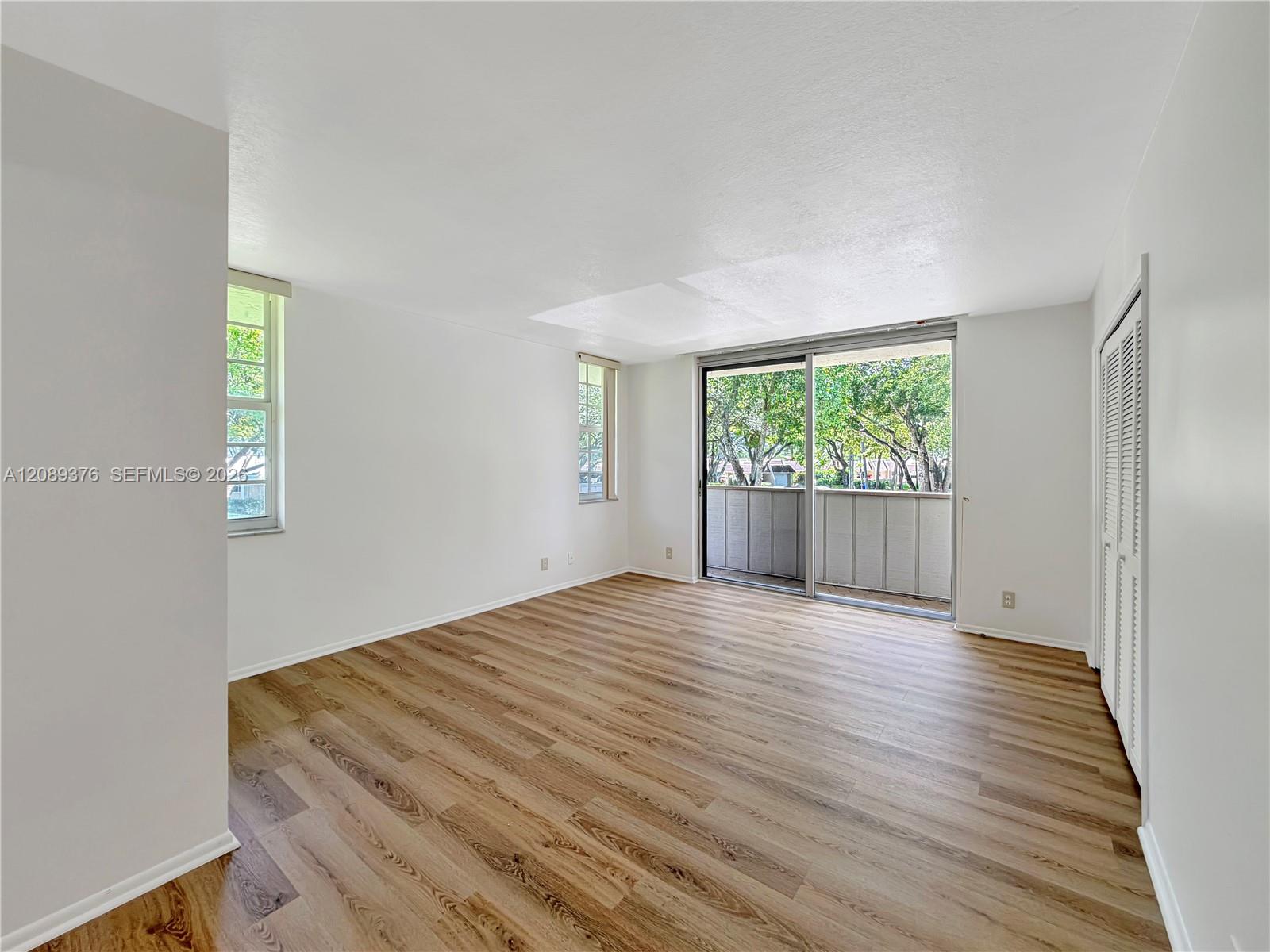 A12089376 Property Photo 14