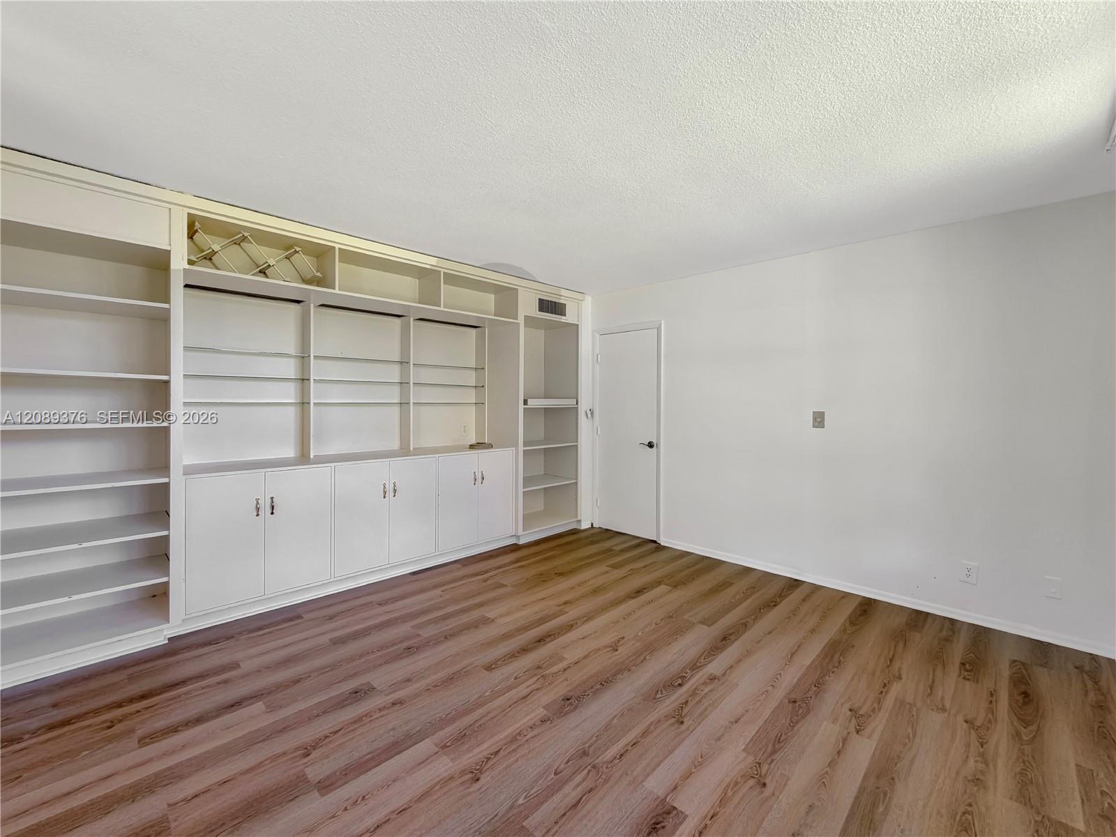 A12089376 Property Photo 22