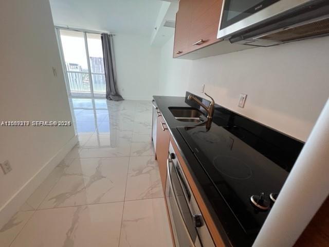 50 Biscayne Boulevard 4409 Property Photo 3