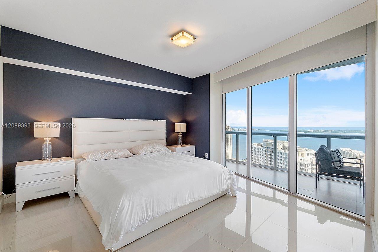 465 Brickell Avenue 3905 Property Photo 4