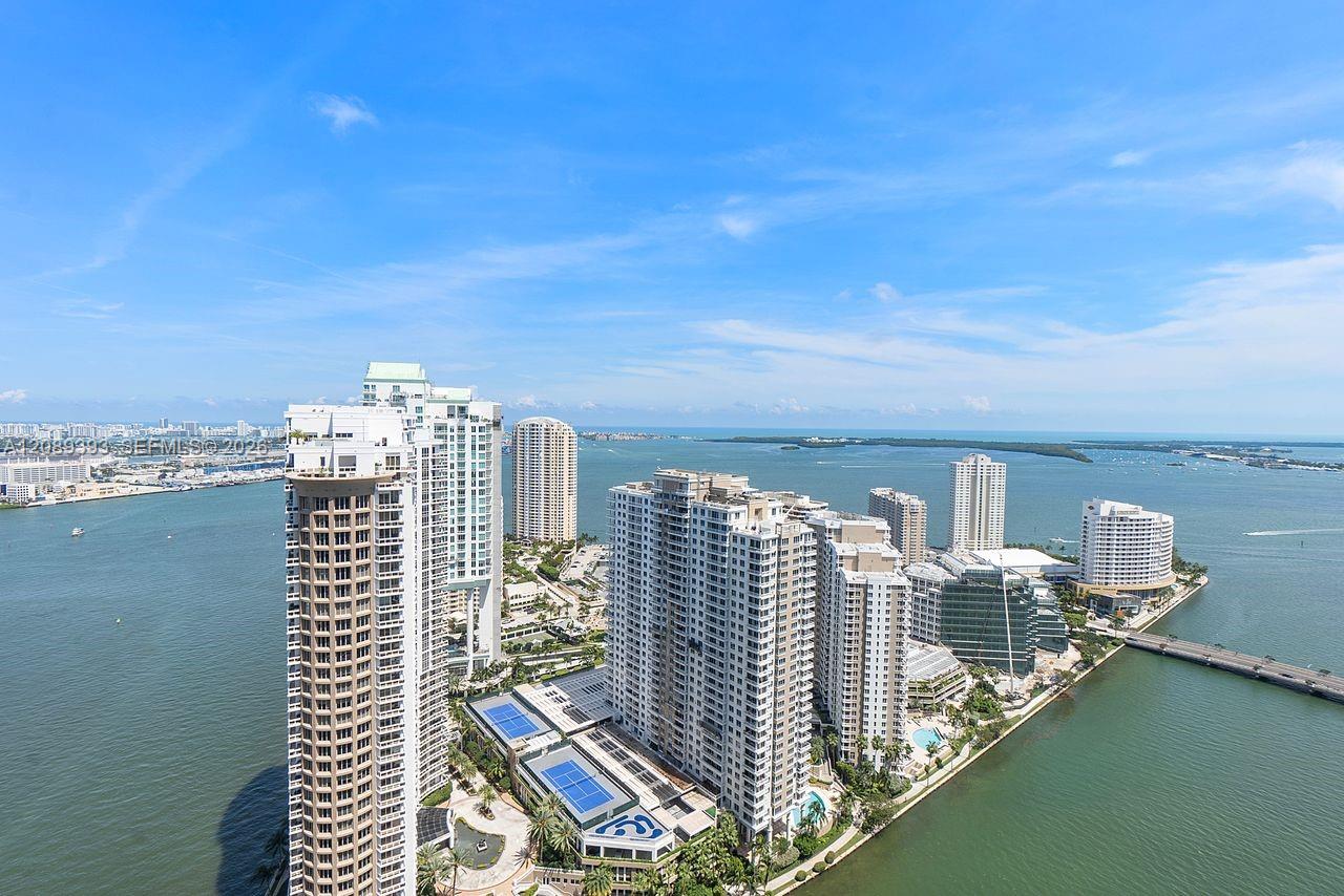 465 Brickell Avenue 3905 Property Photo 14