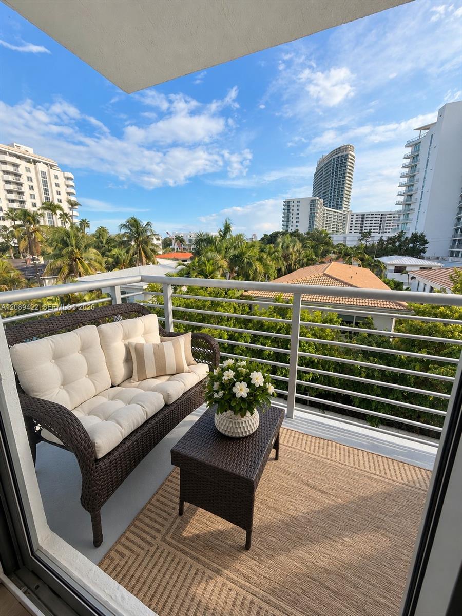 1450 Lincoln Road 406 Property Photo 1