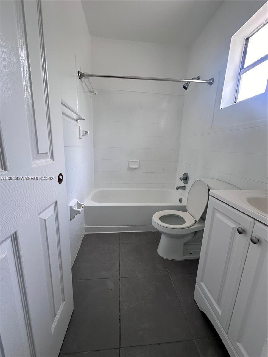 7090 Nw 17th Avenue 3 Property Photo 9