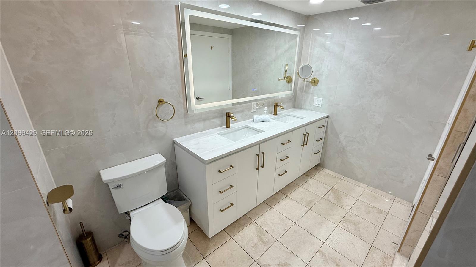A12089429 Property Photo 31