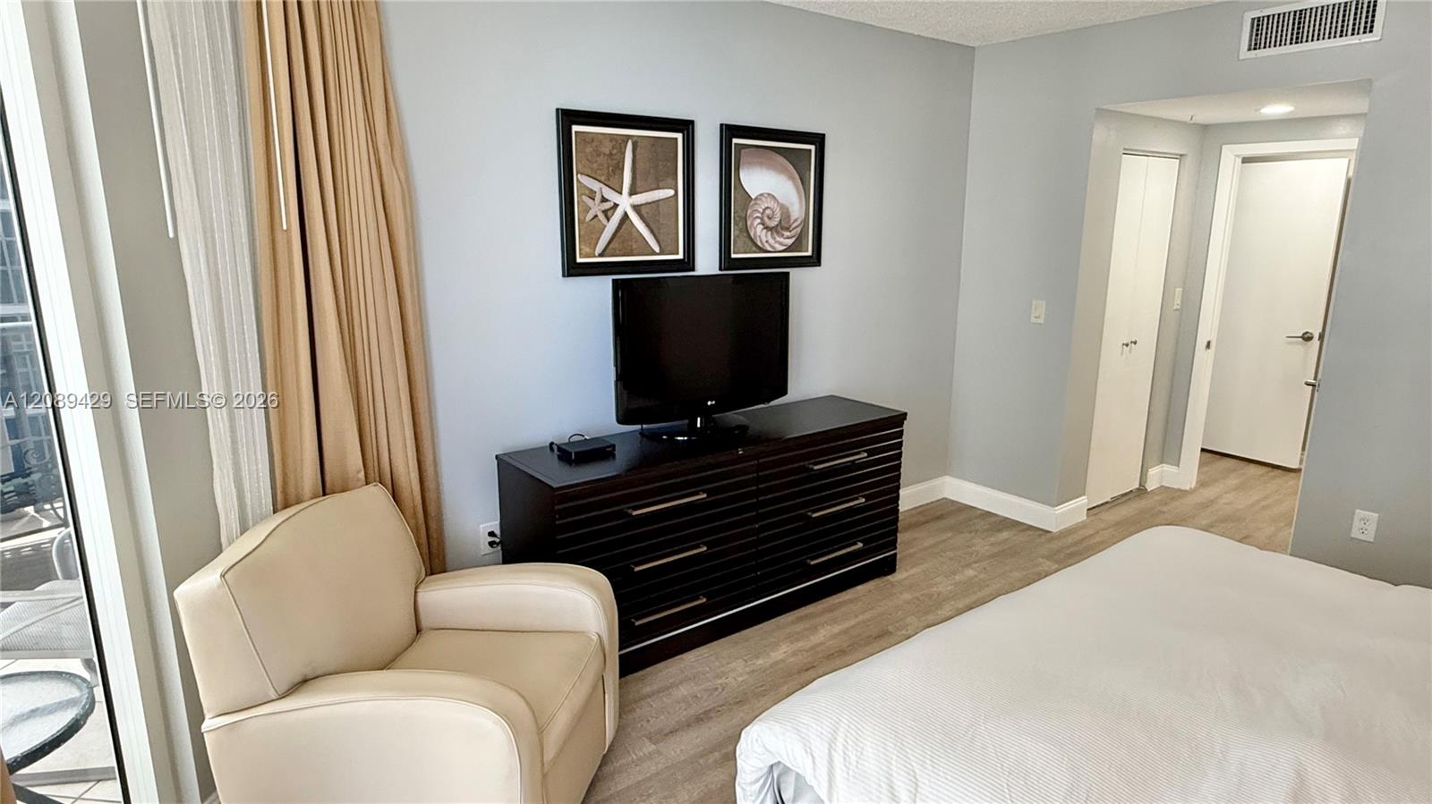 A12089429 Property Photo 37