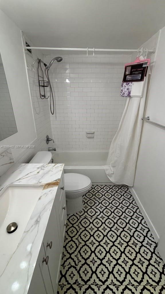 801 Three Islands Boulevard 301 Property Photo 25