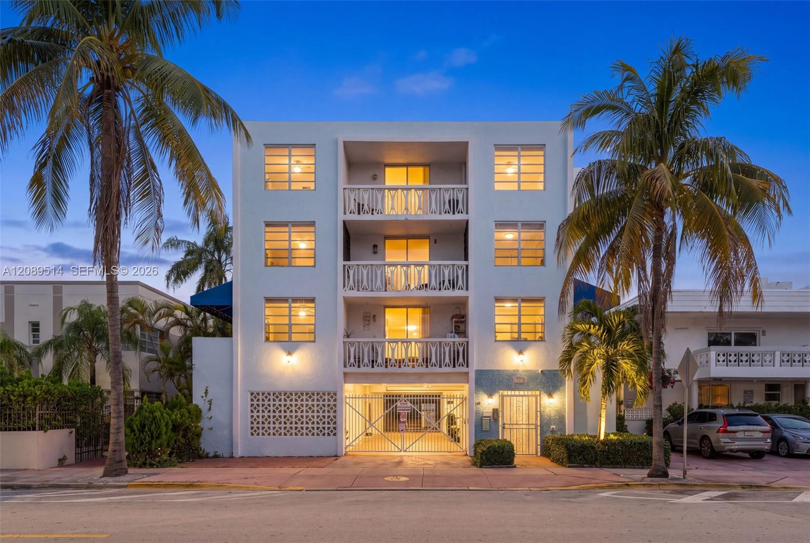 335 Collins Avenue 407 Property Photo 1