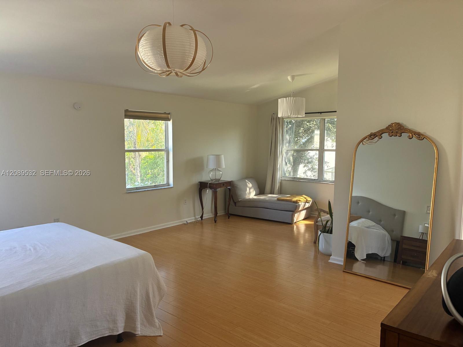 989 Nw 156 Avenue Property Photo 9