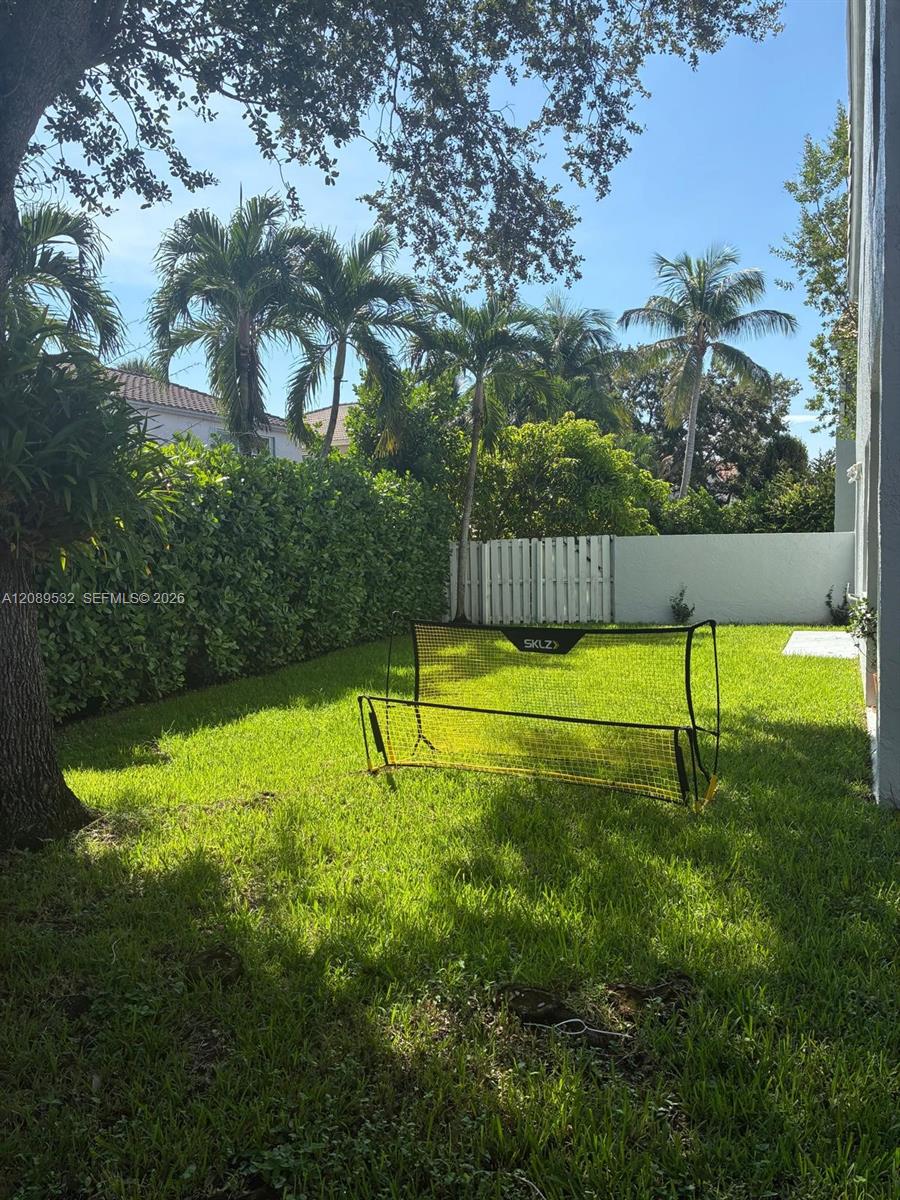 989 Nw 156 Avenue Property Photo 17