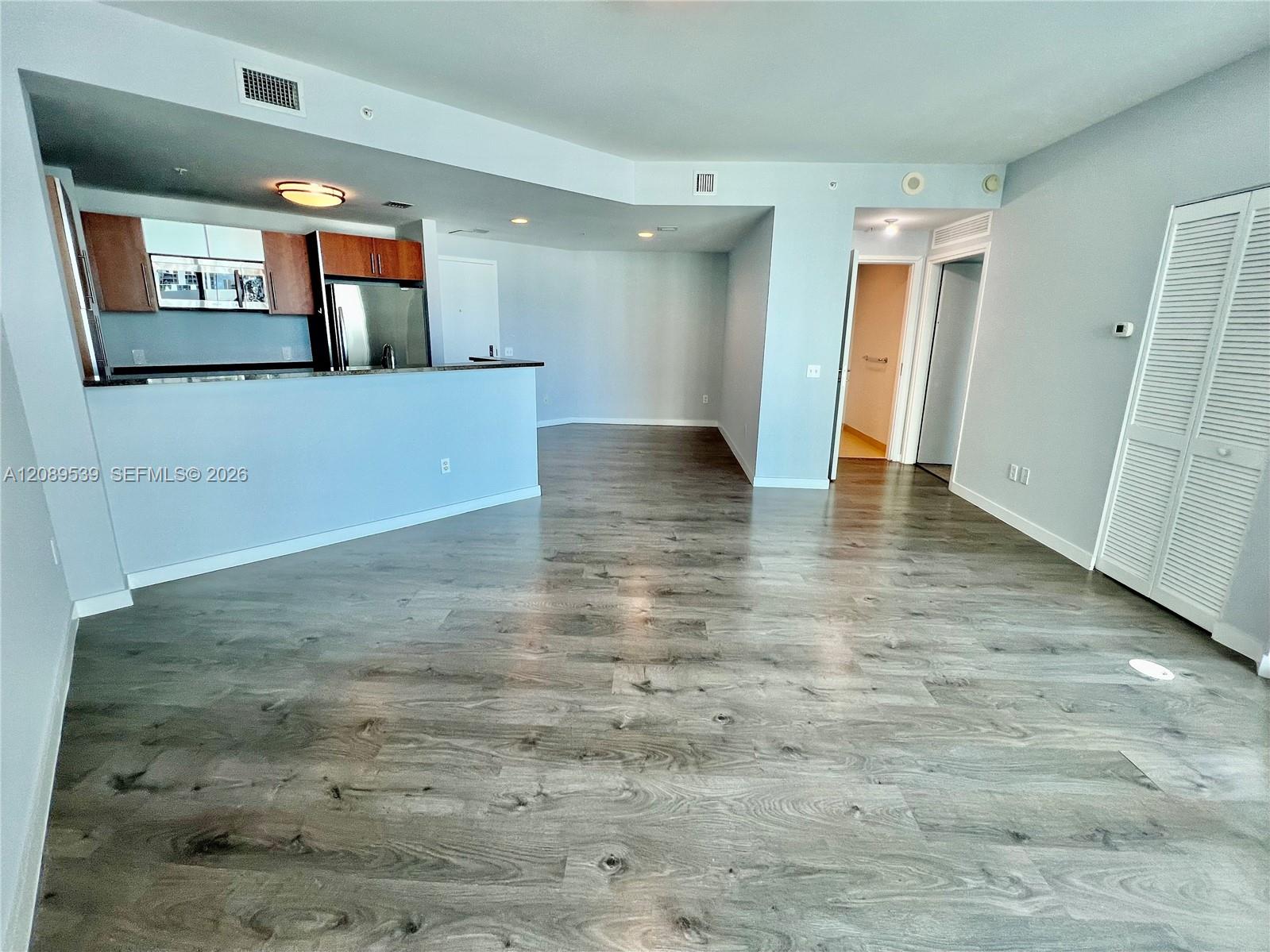 300 S Biscayne Boulevard 2705 Property Photo 2
