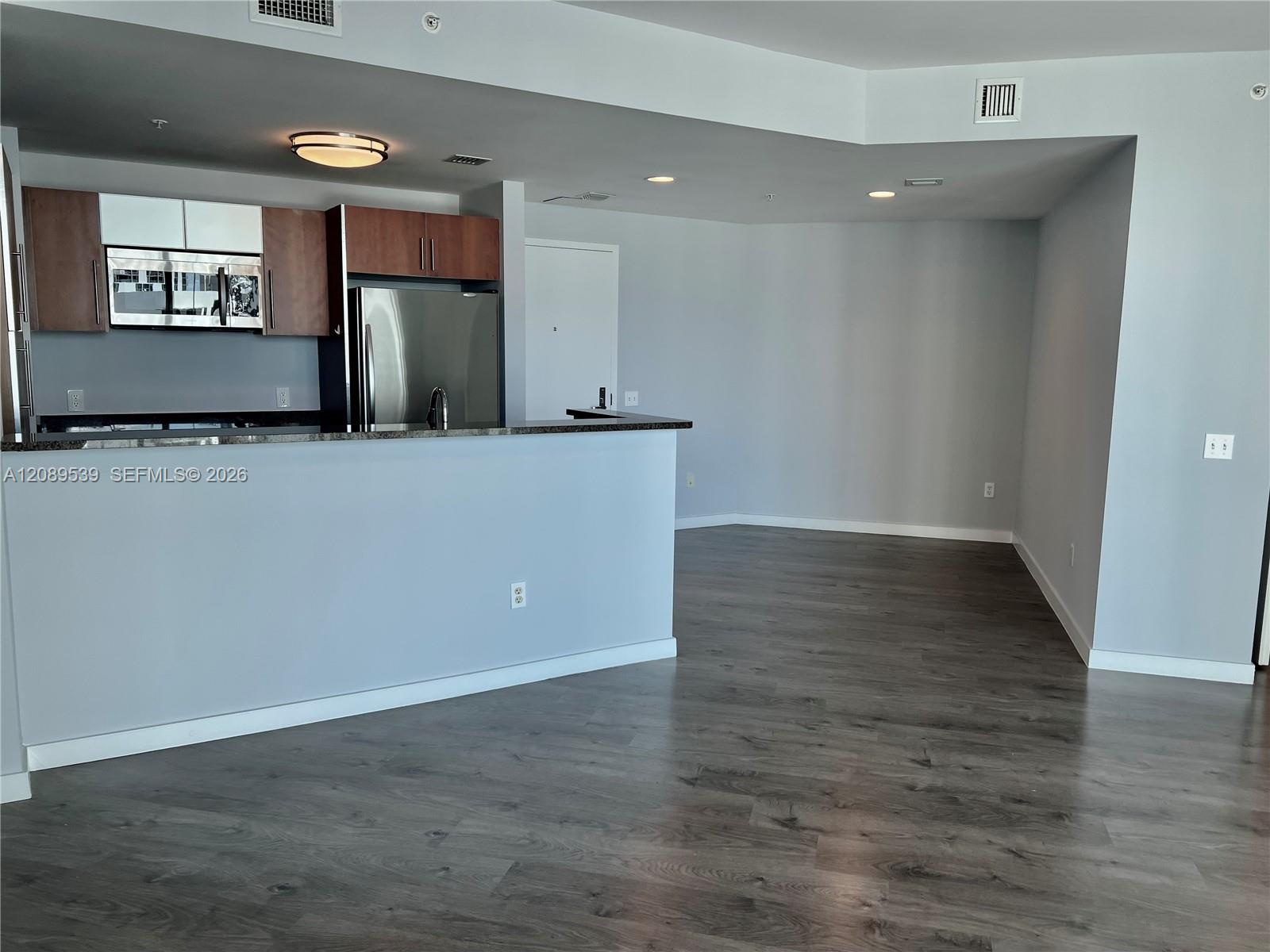 300 S Biscayne Boulevard 2705 Property Photo 4