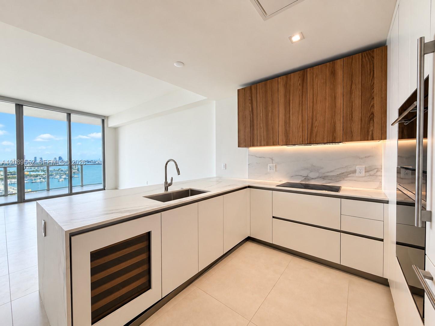 1400 Biscayne Boulevard 2704 Property Photo 2