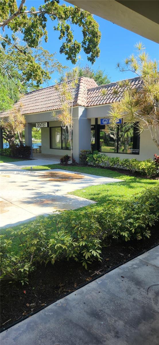 A12089560 Property Photo 17