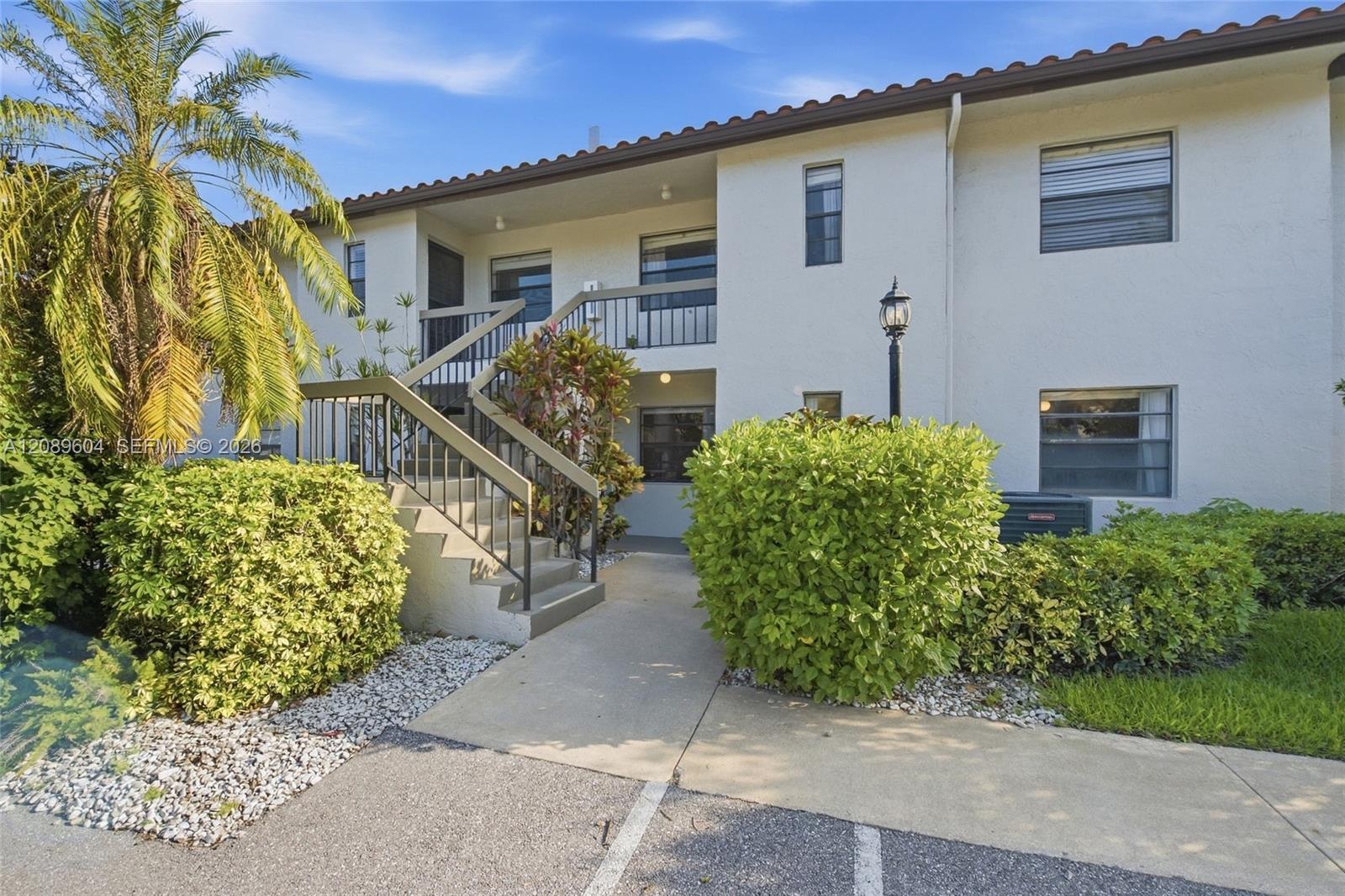 21529 Cypress Hammock Drive 35g Property Photo 1