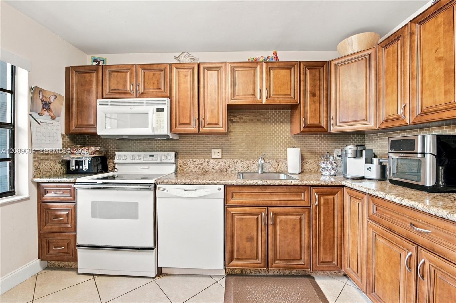 21529 Cypress Hammock Drive 35g Property Photo 6