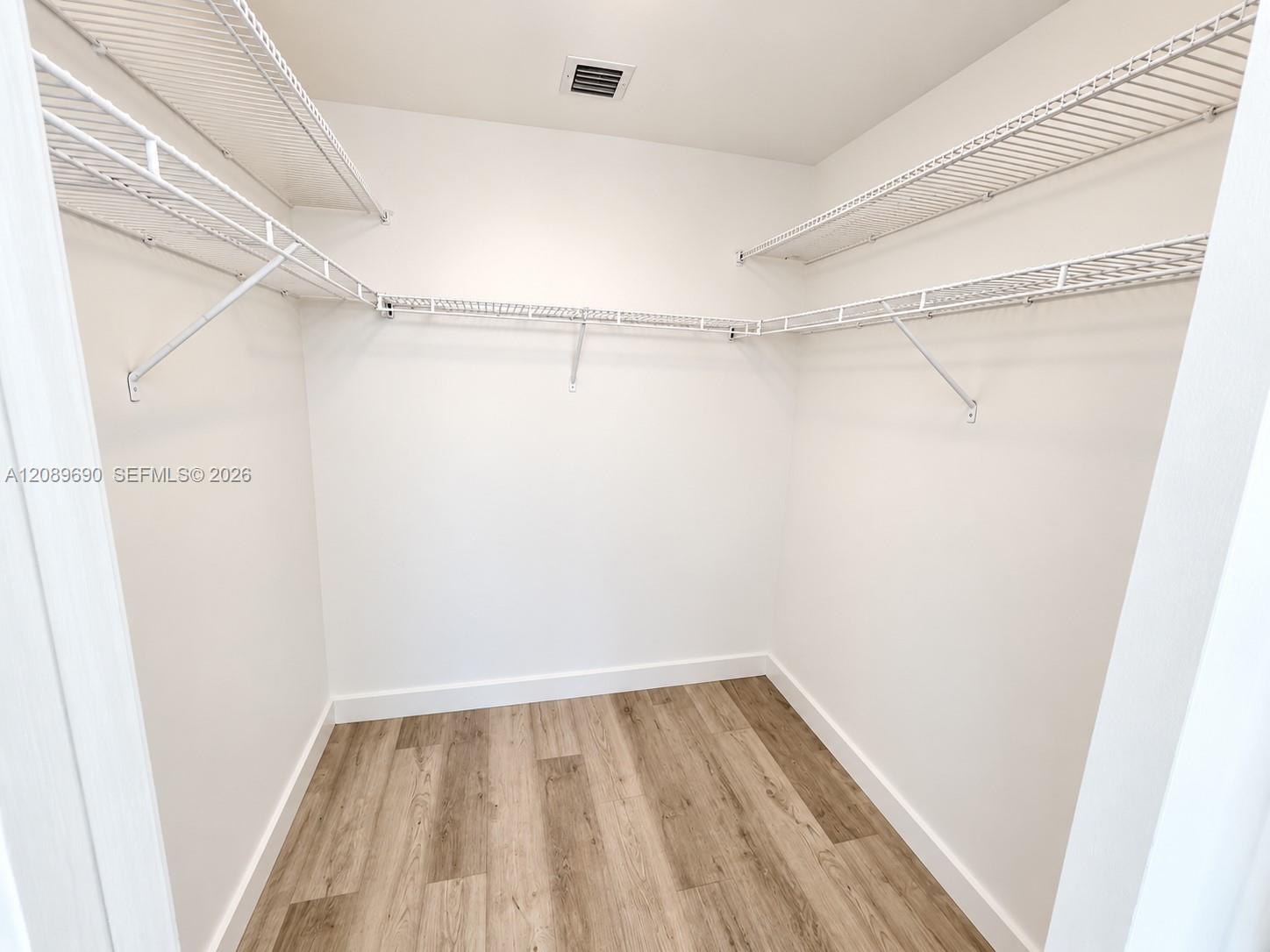 888 Biscayne Boulevard 3306 Property Photo 8