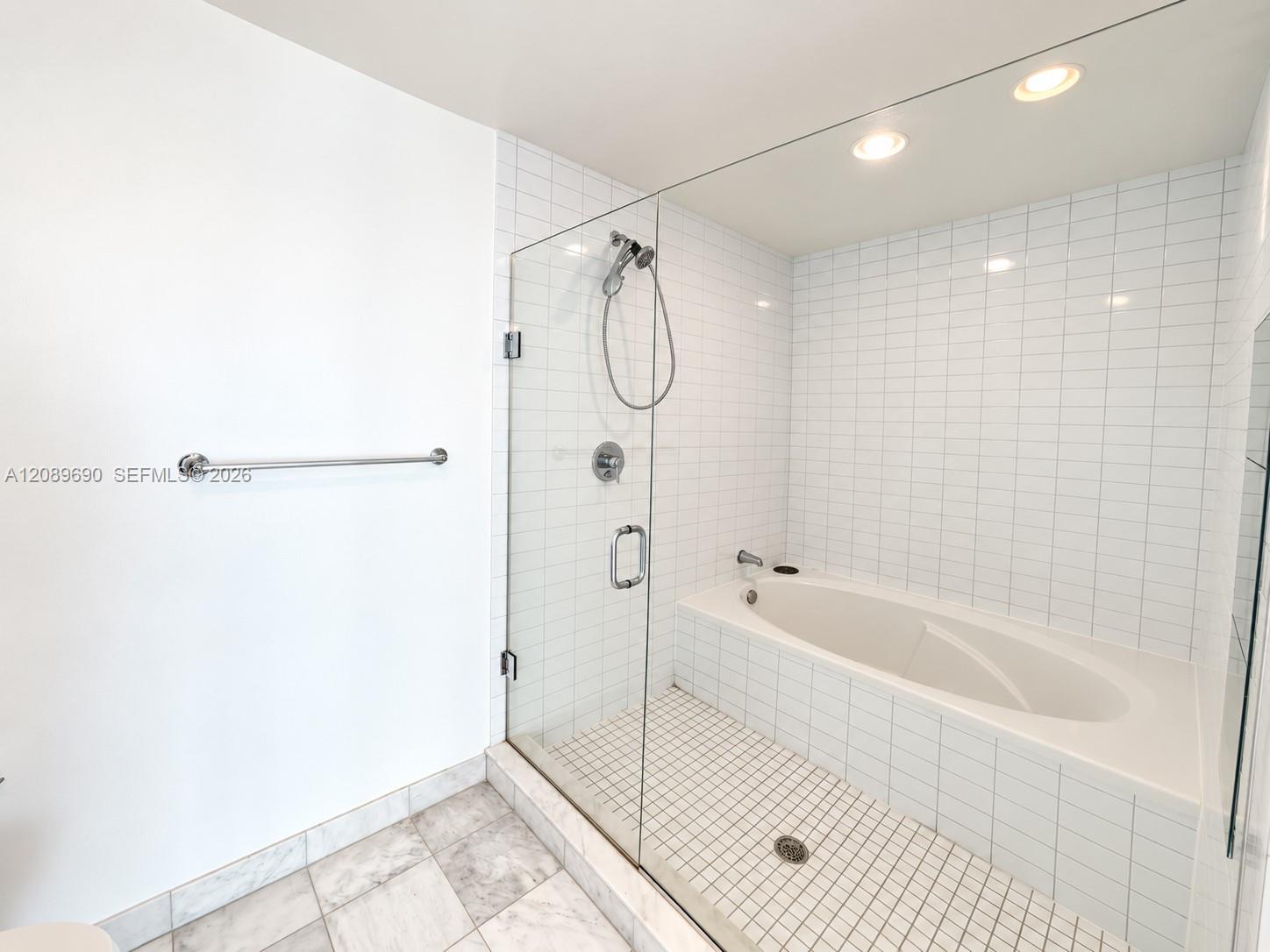 888 Biscayne Boulevard 3306 Property Photo 11