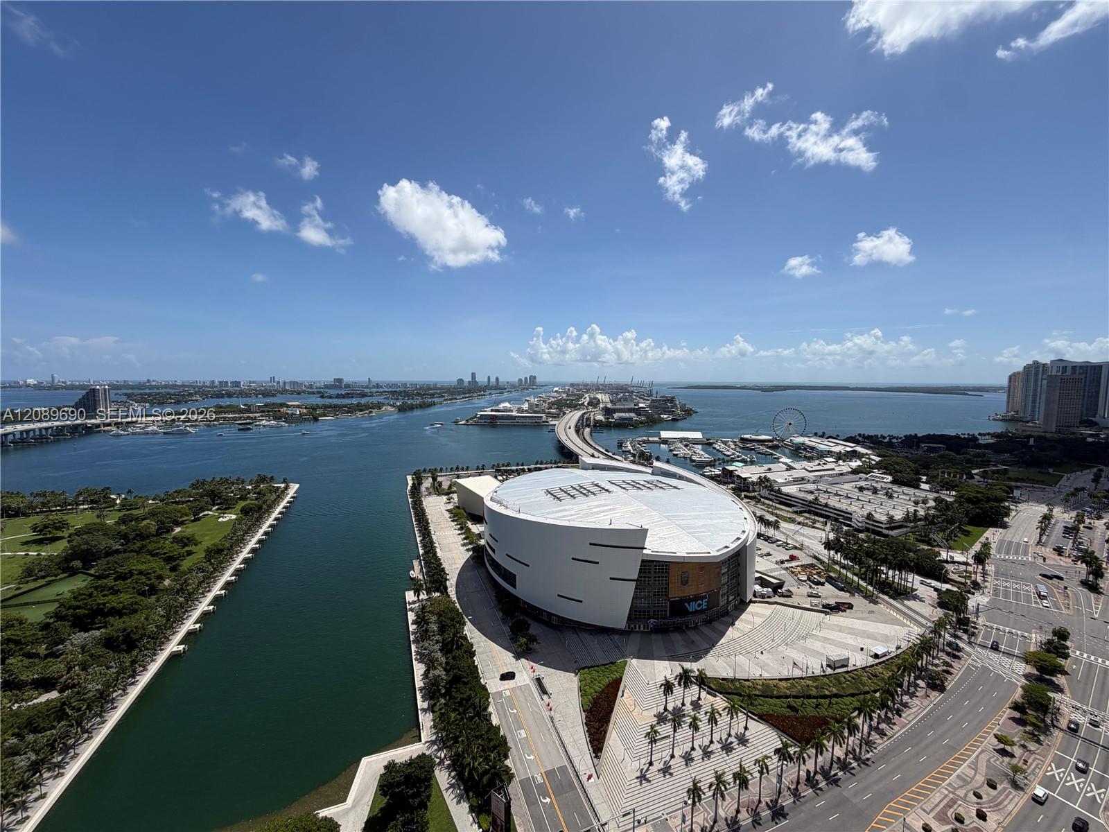 888 Biscayne Boulevard 3306 Property Photo 13