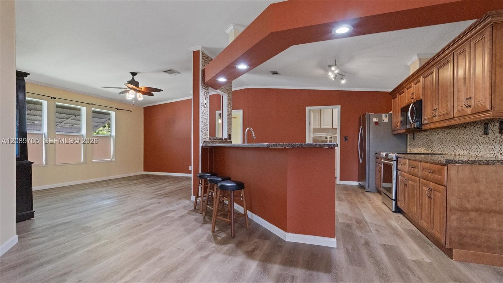6515 Colonial Drive Property Photo 1