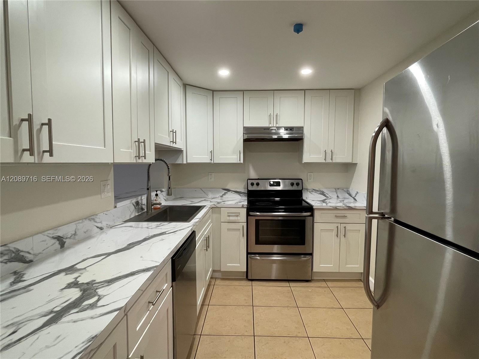8730 SW 133rd Ave Road 401 Property Photo 1