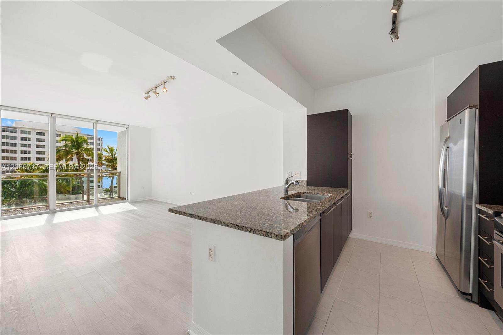 951 Brickell Avenue 1202 Property Photo 2