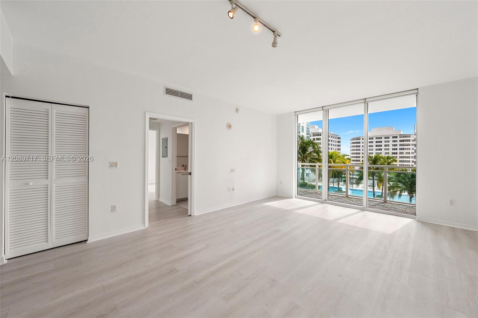 951 Brickell Avenue 1202 Property Photo 3