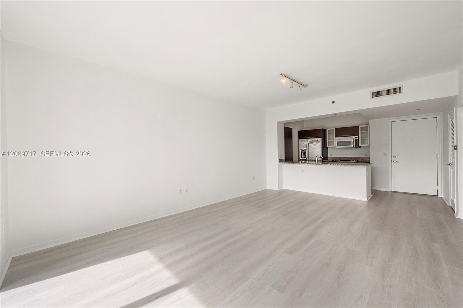 951 Brickell Avenue 1202 Property Photo 4