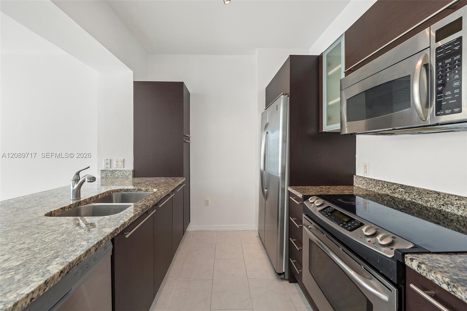 951 Brickell Avenue 1202 Property Photo 8