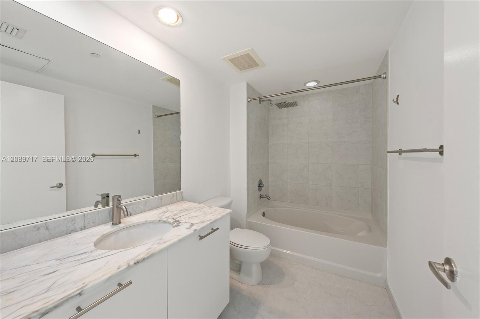 951 Brickell Avenue 1202 Property Photo 16