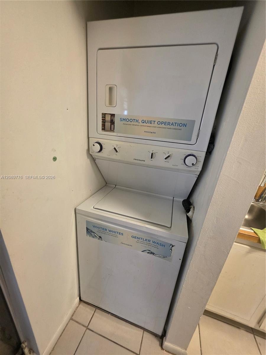A12089776 Property Photo 22