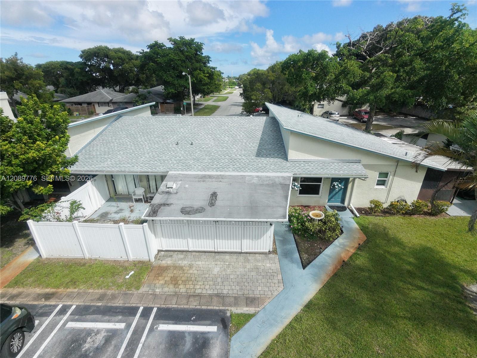 A12089776 Property Photo 27